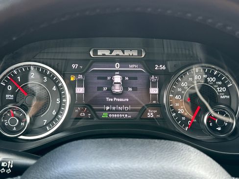 Used 2023 RAM 1500 Laramie image 39