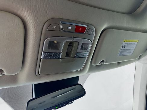 Used 2024 Kia Telluride EX w/ EX Captain's Chair Package image 33