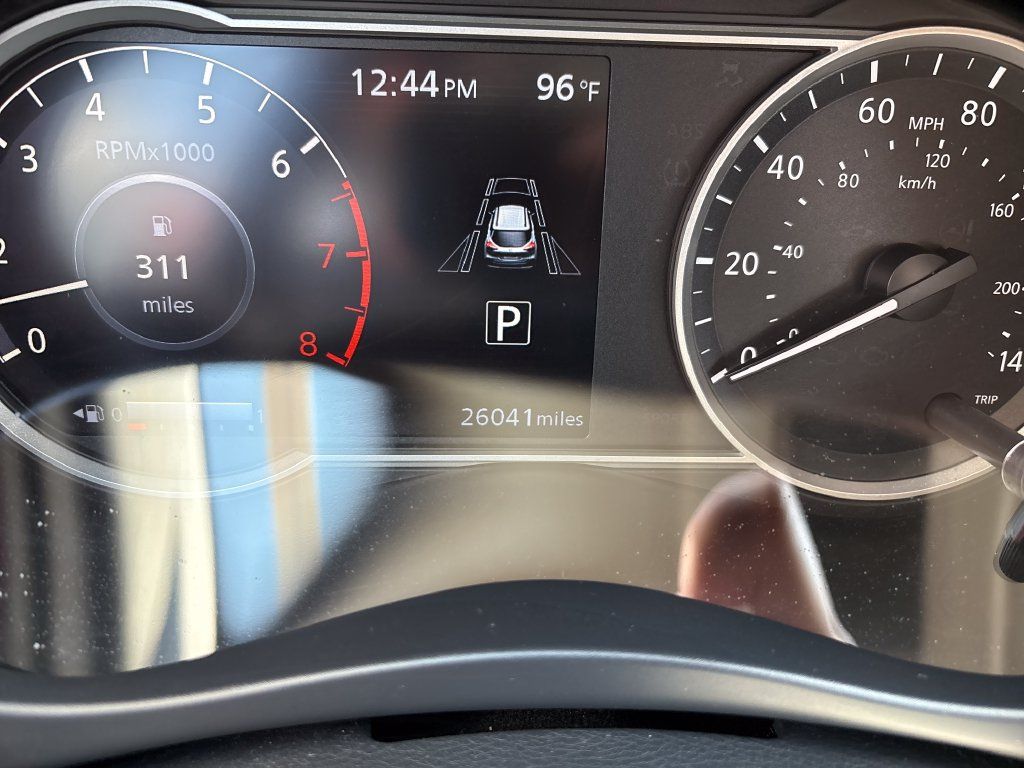 Certified 2020 Nissan Kicks SR w/ SR Premium Package FWD image 16