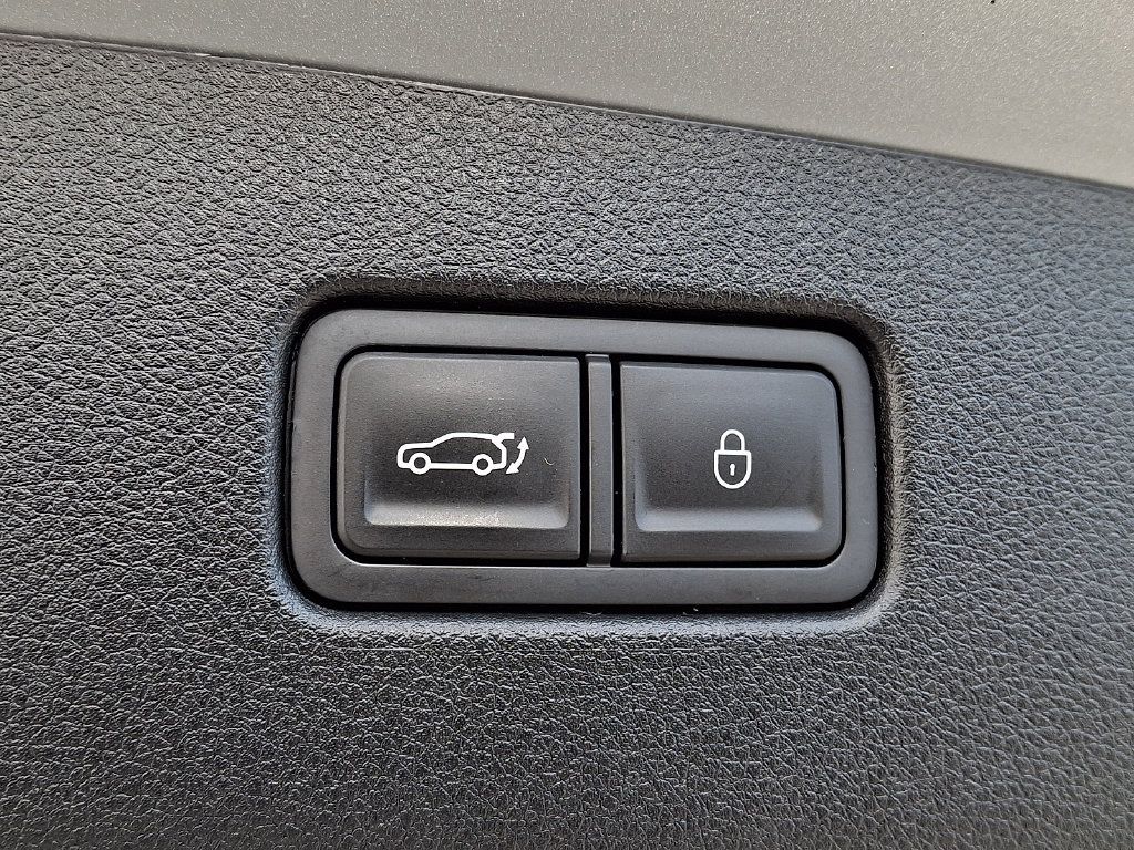 Used 2025 Genesis GV70 2.5T AWD/4WD image 31