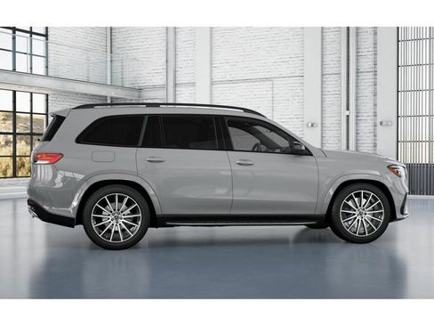 New 2026 Mercedes-Benz GLS 580 4MATIC image 17