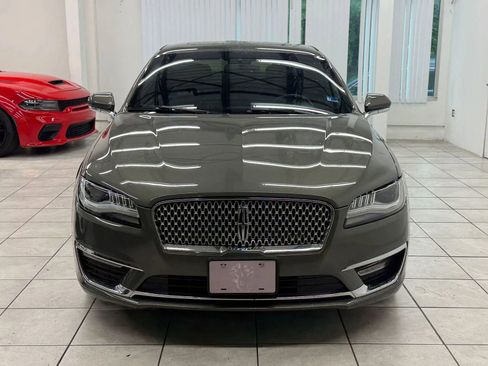 Used 2017 Lincoln MKZ Reserve FWD image 2
