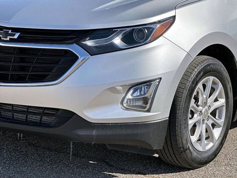 Used 2021 Chevrolet Equinox LT FWD image 10