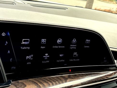 Used 2023 Cadillac Escalade Premium Luxury w/ Performance Package AWD/4WD image 33