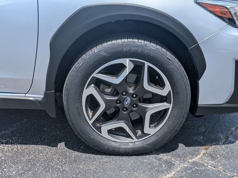 Used 2020 Subaru Crosstrek 2.0i Limited w/ Moonroof Package w/Navigation AWD/4WD image 11