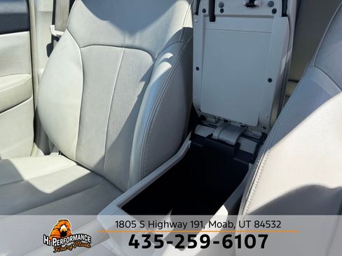 Used 2013 Subaru Outback 2.5i Limited w/ Moonroof Pkg AWD/4WD image 31