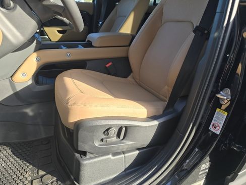 New 2025 Land Rover Defender 110 S image 40