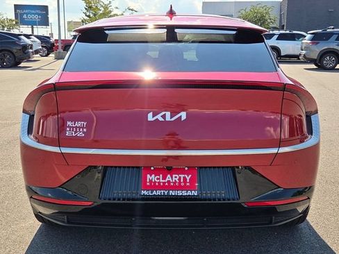 Used 2022 Kia EV6 Wind w/ Wind Technology Package AWD/4WD image 7