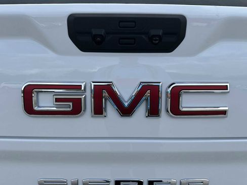 Used 2024 GMC Sierra 1500 SLT w/ SLT Premium Plus Package image 29