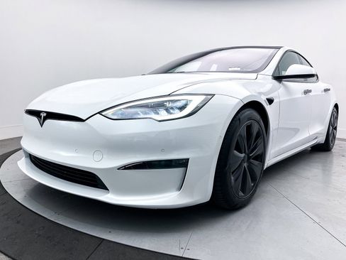 Used 2021 Tesla Model S Plaid image 13