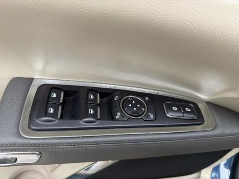 Certified 2020 Lincoln Continental w/ Premium Package FWD image 12
