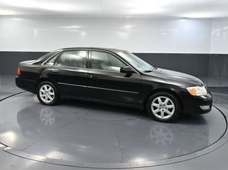 Used 2002 Toyota Avalon XL video 3