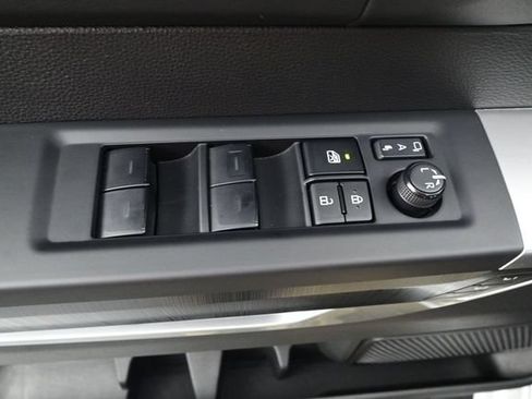 Used 2025 Toyota Sequoia Platinum AWD/4WD image 11