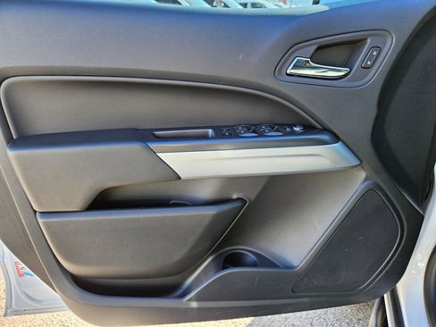 Used 2022 Chevrolet Colorado ZR2 w/ Colorado ZR2 Bison Edition AWD/4WD image 12
