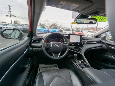 Used 2021 Toyota Camry XSE w/ Navigation Package image 12