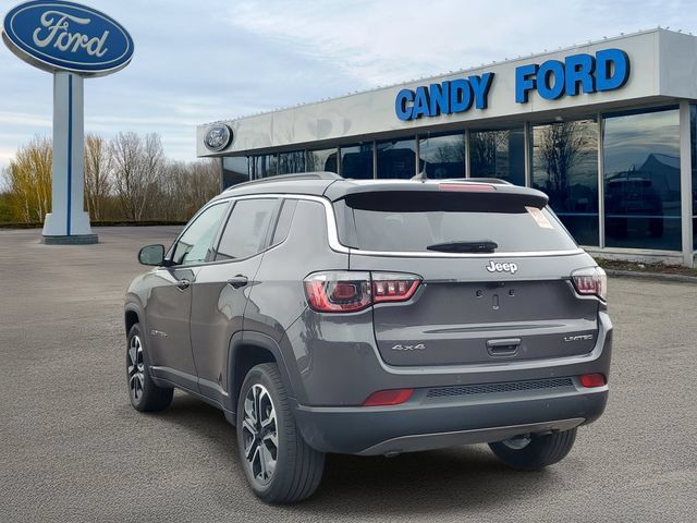 Used 2024 Jeep Compass Limited AWD/4WD image 3