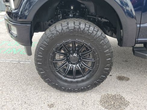 Used 2024 Ford F150 Lariat w/ Equipment Group 502A High image 5