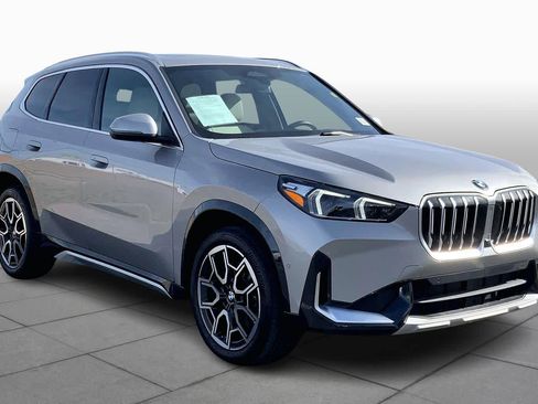 Used 2025 BMW X1 xDrive28i w/ Premium Package image 3