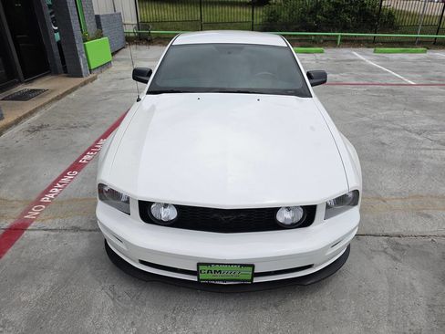 Used 2007 Ford Mustang GT RWD image 4