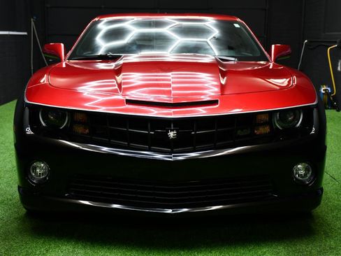 Used 2010 Chevrolet Camaro SS w/ RS Package RWD image 18