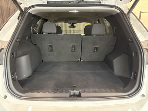 Used 2022 Chevrolet Equinox LT FWD image 29