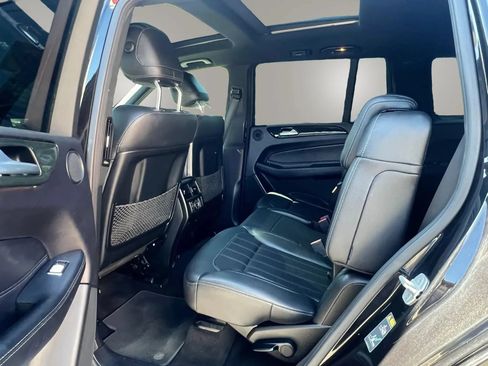 Used 2017 Mercedes-Benz GLS 450 4MATIC image 30