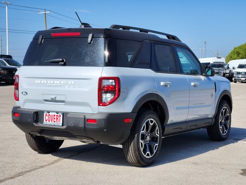 New 2026 Ford Bronco Sport Outer Banks AWD/4WD image 4