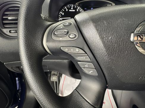 Used 2020 Nissan Pathfinder S FWD image 15