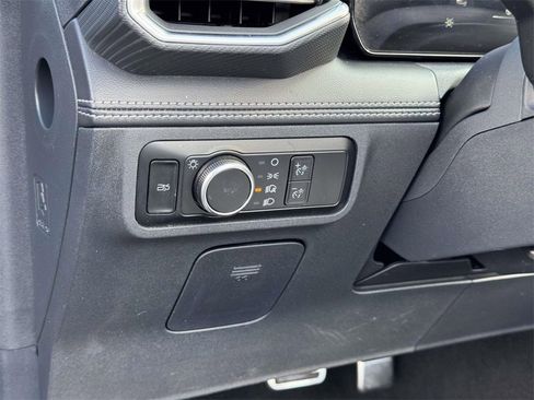 Used 2024 Ford Mustang Premium image 10