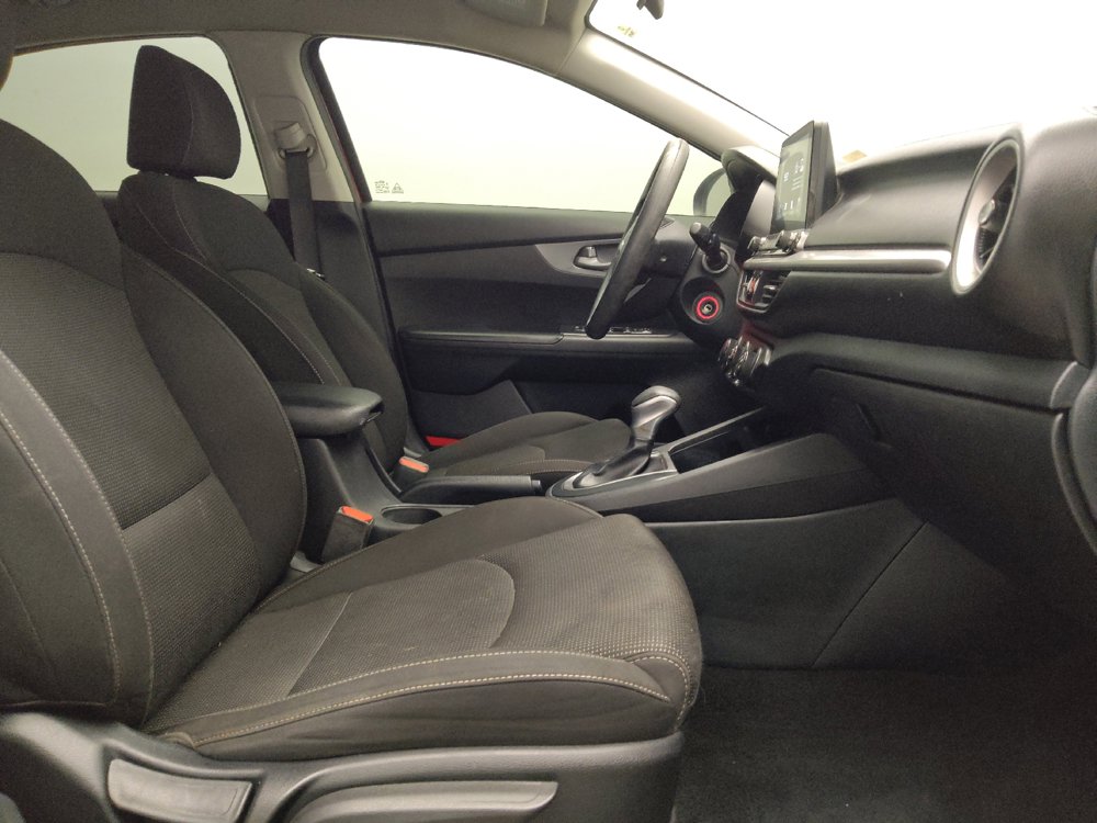 Used 2020 Kia Forte LXS FWD image 21