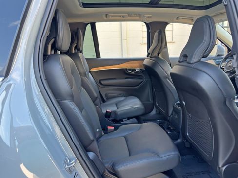 Used 2025 Volvo XC90 T8 Plus w/ Protection Package Premier AWD/4WD image 43