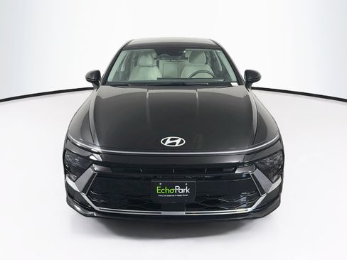Used 2025 Hyundai Sonata SEL FWD image 2