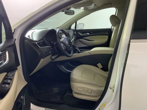 Used 2018 Buick Enclave Essence FWD image 14
