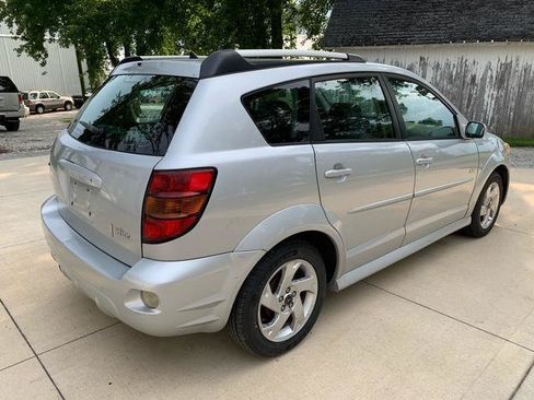 Used 2006 Pontiac Vibe w/ Sport Package FWD image 6