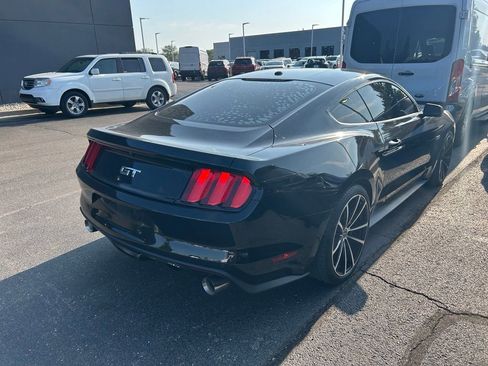 Used 2015 Ford Mustang GT Premium w/ Equipment Group 401A RWD image 4