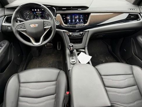 Used 2024 Cadillac XT6 Sport w/ Platinum Package AWD/4WD image 18