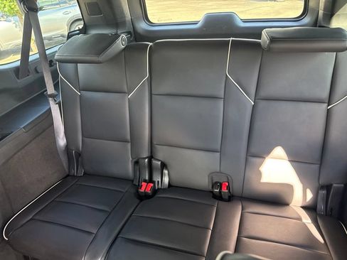 Used 2024 Cadillac Escalade ESV Sport AWD/4WD image 25
