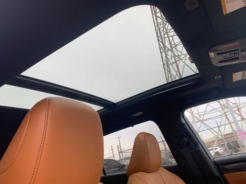 New 2026 Toyota Highlander Platinum image 19