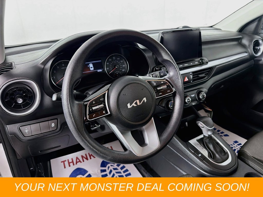 Used 2022 Kia Forte LXS FWD image 9
