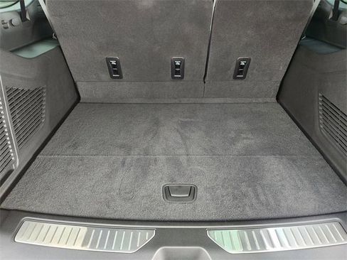 New 2026 Chevrolet Suburban RST w/ RST Capability Package image 27