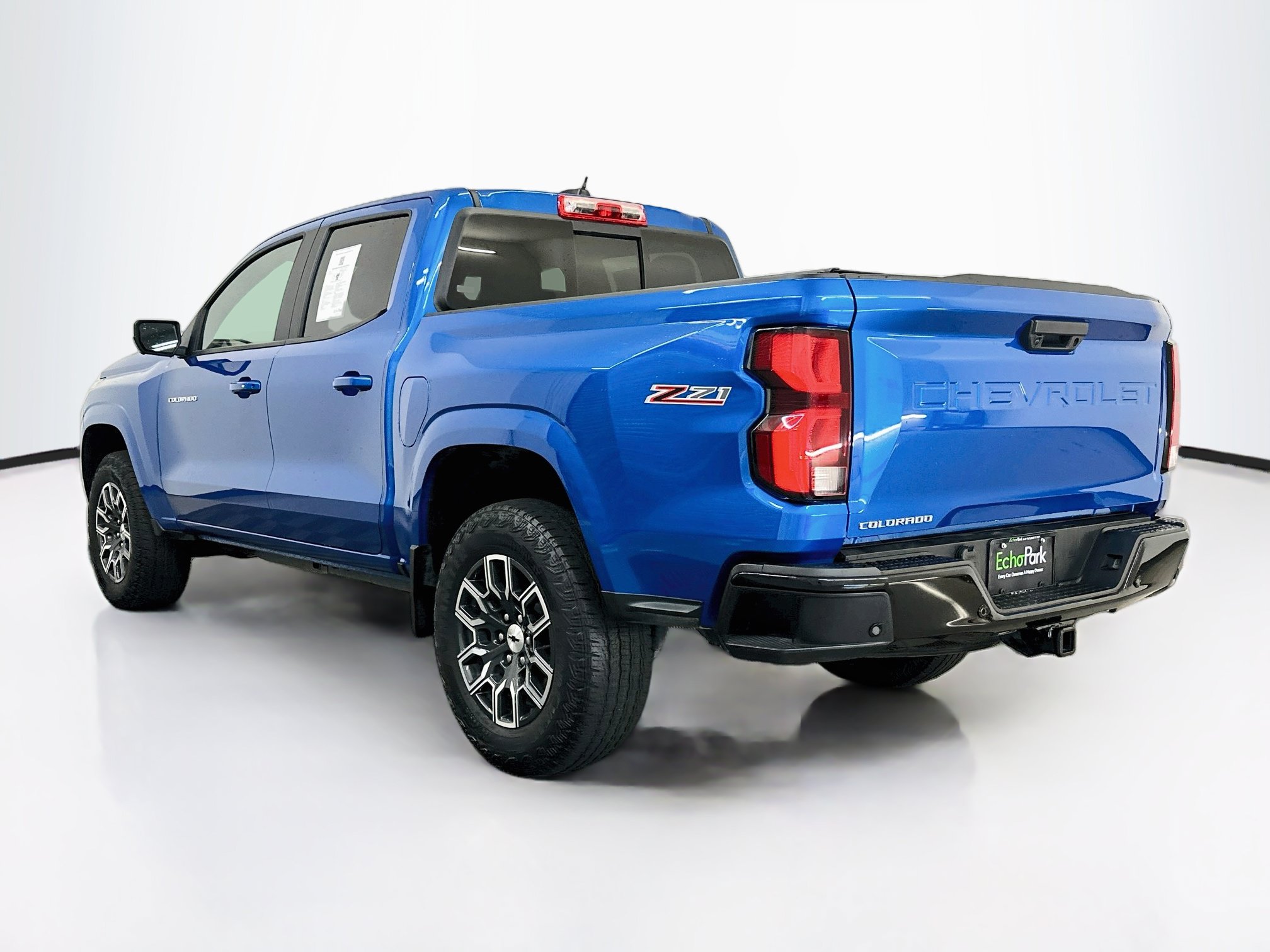 Used 2024 Chevrolet Colorado Z71 w/ Z71 Convenience Package 2 AWD/4WD image 5