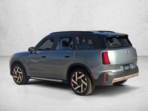 New 2025 MINI Cooper Countryman SE image 9