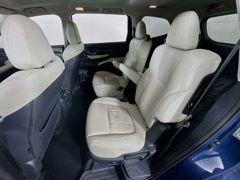 Used 2019 Subaru Ascent Limited w/ Popular Package #2 AWD/4WD image 18