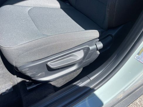 Used 2025 Kia K4 LXS image 22