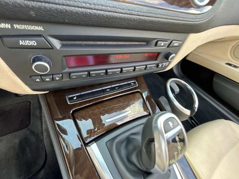 Used 2013 BMW Z4 sDrive28i image 15