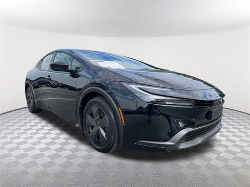 Used 2026 Toyota Prius LE image 3