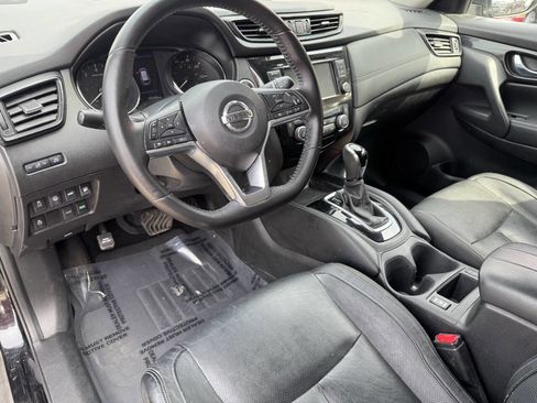 Used 2018 Nissan Rogue SL image 18