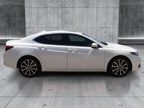 Used 2017 Acura TLX V6 w/ Technology Package FWD image 6