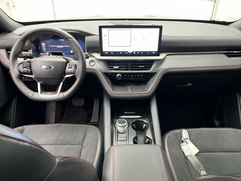 Used 2025 Ford Explorer ST AWD/4WD image 4