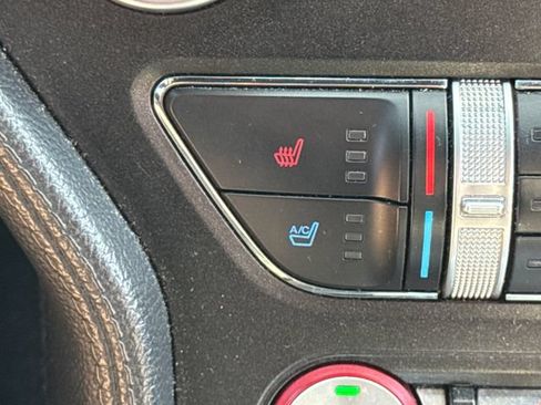 Used 2021 Ford Mustang Premium RWD image 30